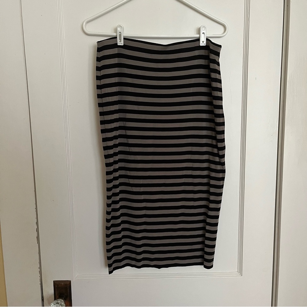 Vince Camuto Black and Gray Striped Pencil Skirt